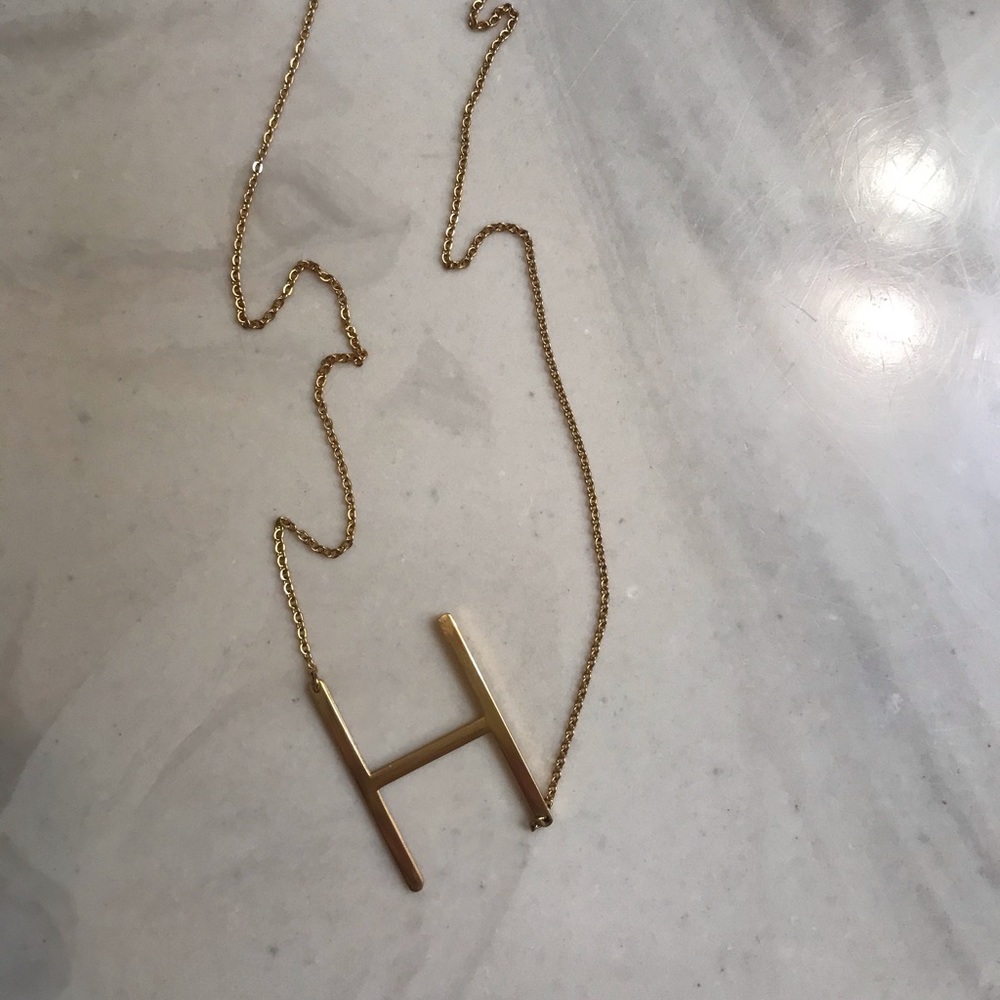 “H” initial necklace 18k plated